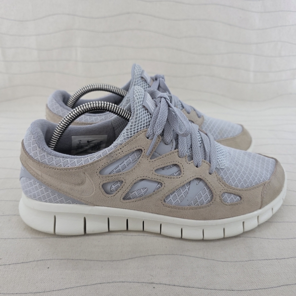 Nike Mens Free Run 2 Running Sneakers Gray Sand Shoes Sneakers 537732-013 Size 8